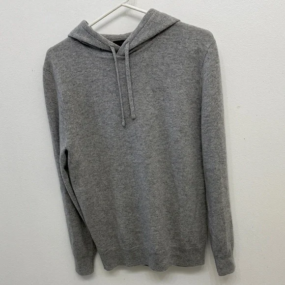 J. Crew Heather Gray Cashmere Knit - Picture 1 of 6